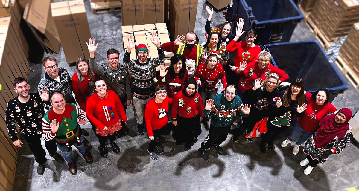 _impactretail's tweet photo. The team’s been getting in the festive mood this week 😍⛄❄️ https://t.co/QyTfyYzivb