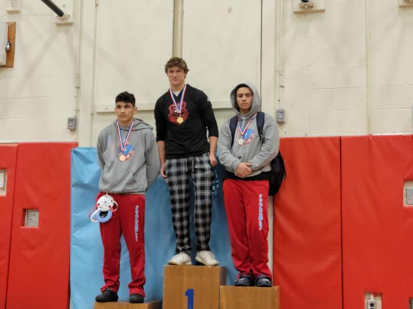 BrawlinBeavers's tweet photo. First tournament of the year. First tournament with teams outside of metro in nearly 2 years. William and Cooper took 1st. Brendan and Maisy took 3rd! https://t.co/25eex3XHqr