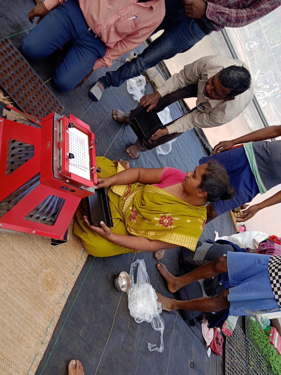 @<a href="/SocialAlphaIN/">Social Alpha</a> <a href="/RNTata2000/">Ratan N. Tata</a> <a href="/macfound/">MacArthur Foundation</a> <a href="/BMGFIndia/">Gates Foundation India</a> <a href="/NITIAayog/">NITI Aayog</a> <a href="/SustainPlusSDG7/">SustainPlus</a> <a href="/SELCOFoundation/">SELCO Foundation</a> <a href="/IKEAFoundation/">IKEAfoundation</a> poly house entrepreneur meeting the critical service of healthy seedling #LakhpatiKisan introducing new tech support of seedling in the trays #technology and #innovation