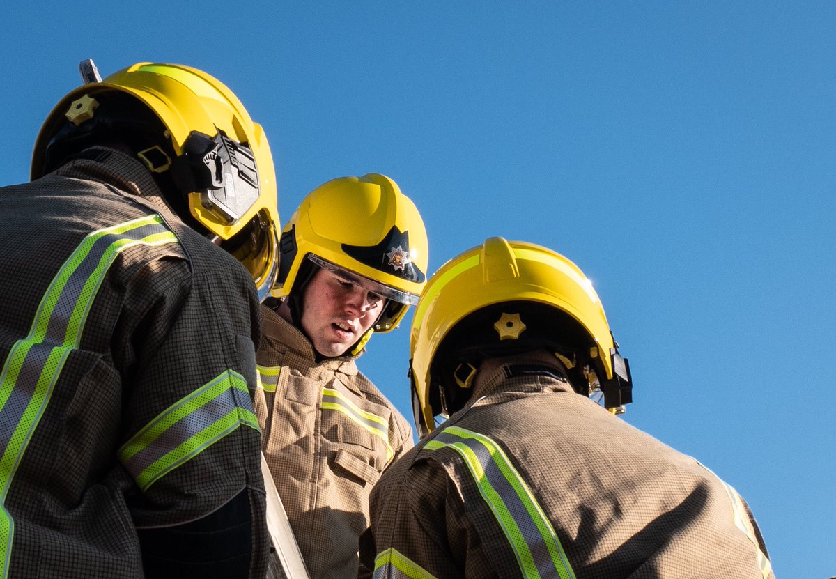 SteveAir_'s tweet photo. Our TFFs have now completed the 10 week period of training with the final Trauma qualification completed over the last 5 days with our @NEAmbulance partners. Now officially  operational - ready to start the first shift.
@NlandFRS @N_landCouncil #Northumberland #nfrs #firefighter https://t.co/NDod8ksQyA