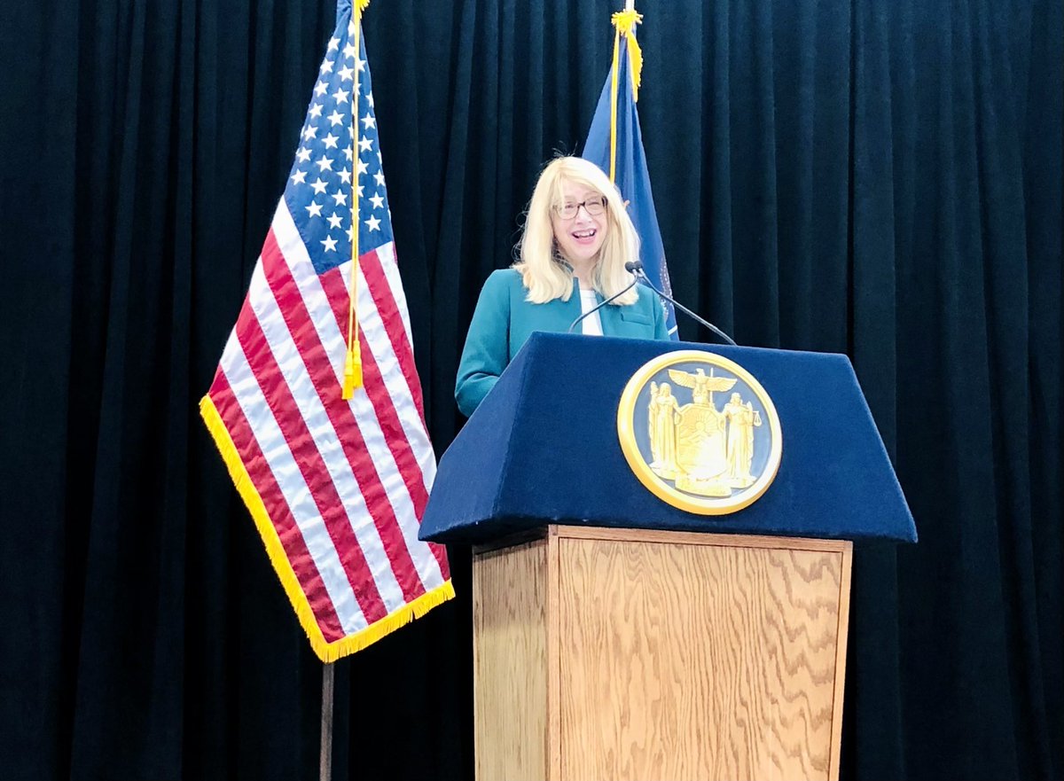 LindaBRosenthal's tweet photo. BREAKING: @GovKathyHochul has signed my bill (A8009) w/ @BrianKavanaghNY increasing the state #FHEPS voucher amount!

As we work to end the homelessness crisis, this law will help ensure that thousands of NYers &amp; their families are able to move into homes or remain stably housed. https://t.co/IhsM41KG3f