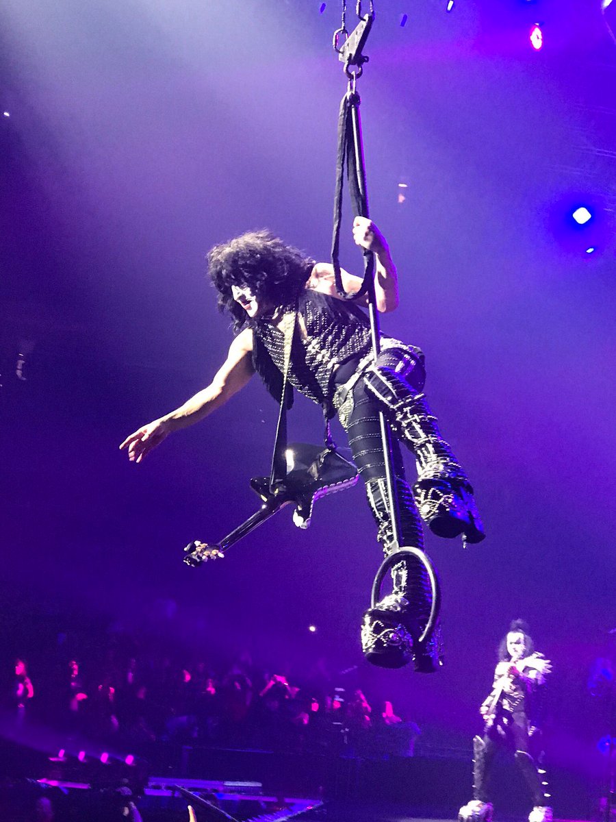 Paul Stanley tweet media