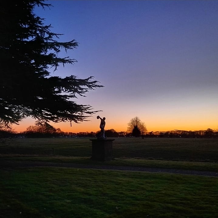 TrueCuriosities's tweet photo. The sun is down,  the moon is out and today's visitors have headed home for tea.  It's hard to believe that it's the final week of the Christmas opening season! 🎄🎄🎄
 @BurtonConstable @VHEY_UK @VisitHull @VisitEastYorks @Welcome2Yorks #sunset #Christmas #historichouse #Garden https://t.co/rrhIGMIDpy