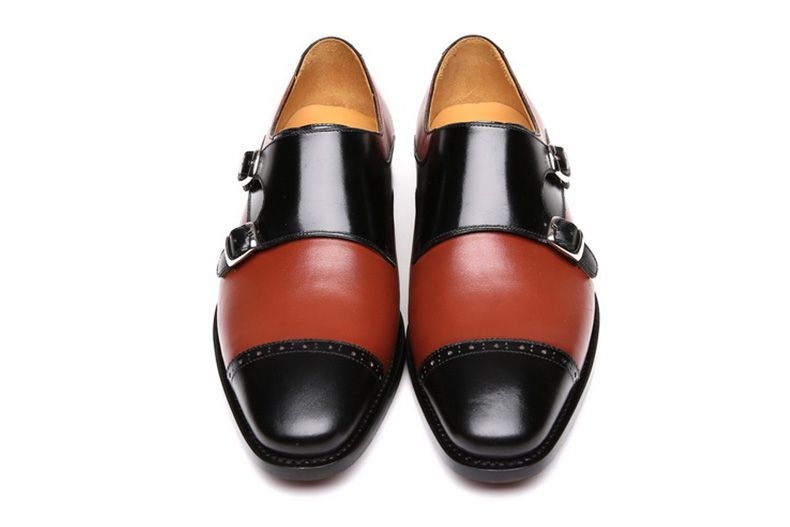 With bespoke footwear like this, you'll look luxurious as you should 

#awlandsundry #shopconsortium #cstmhaus #shoes #dressshoes⁠ #mensshoes #mensstyle #leathershoes #bespoke #individuality #luxury #bespoketailoring #customfashion #footwear