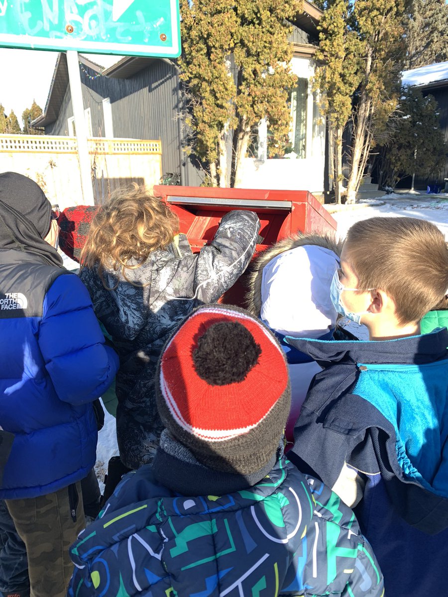 Our class sent our Christmas letters to our parents as a surprise. We are excited for our parents to receive them! <a href="/EcoleLakeview/">EcoleLakeviewSchool</a> #spslearn <a href="/StoonPubSchools/">Saskatoon Public Schools</a> #canadapost #writingisfun
