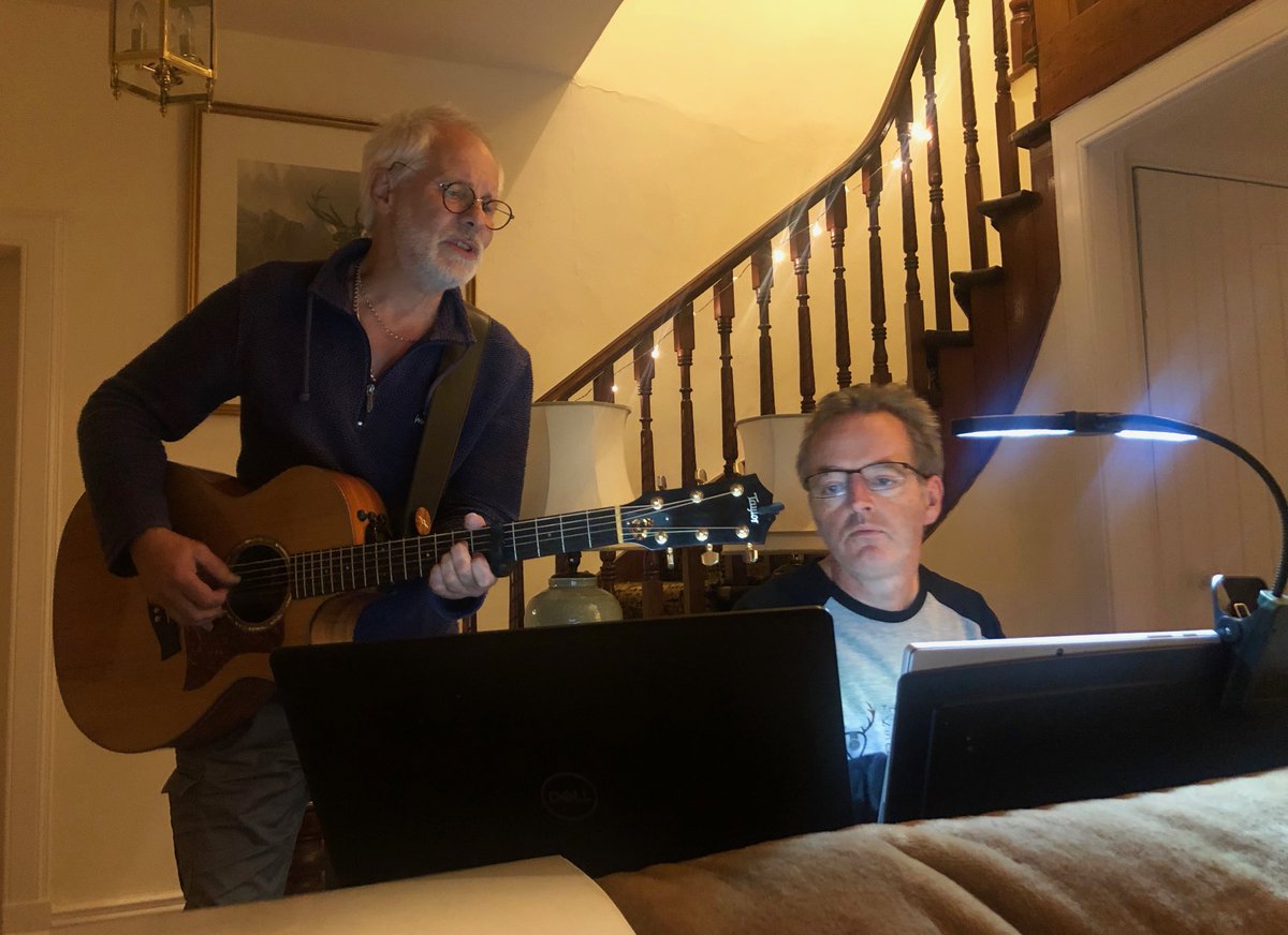 A great collaboration between Mick on guitar and Ken on the piano...