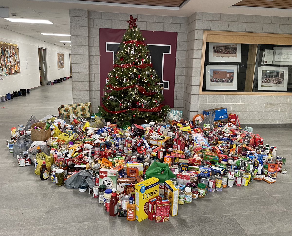 Sarah Cloutier tweet media