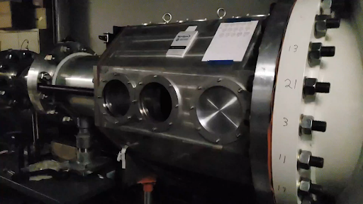 StevensNewsroom's tweet photo. On #Day7 of #12DaysofTech, we're featuring @FollowStevens @nickparziale's Shock Tunnel. Would love to show video, but it would only last 0.004 seconds, 100x faster than the blink of an eye! He studies hypersonic aerothermodynamics, vehicles moving at 5x the speed of sound. 1/4 https://t.co/4FDwnmMpqX