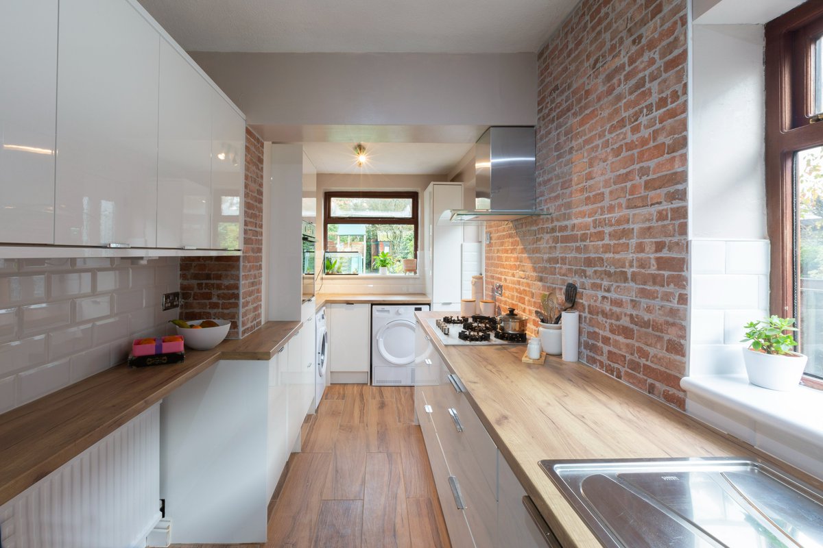 mysmilekitchen's tweet image. Check out our latest blog - Fresh &amp;amp; Clean
We explore Nazia's kitchen and how our designers worked with her to bring her vision to life:
shorturl.at/iFIPR

#newblog #kitchenblog #kitchendesign #freedesignservice #interiordesign #interiorsuk #kitchensuk