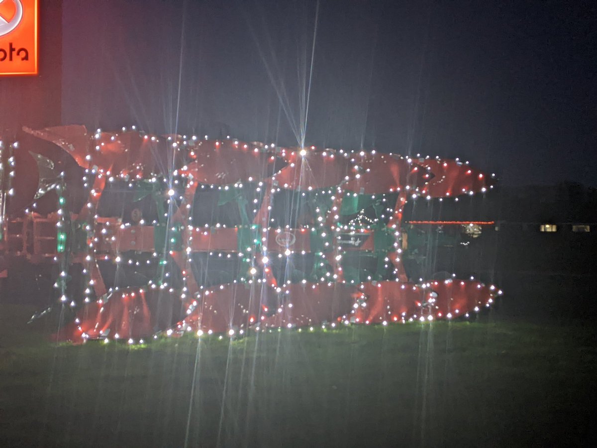 Stuart Gosling (@goslingstuart) on Twitter photo Christmas lights are go.......
<a href="/irelandsfarmmac/">Irelands Machinery</a>
<a href="/KubotaUK/">Kubota UK</a>
<a href="/KvernelandGroup/">Kverneland Group</a>
<a href="/SpearheadWorld/">Spearhead Machinery</a>
Kubota M6, M7 KV LS plough and spearhead mulcher. Christmas lights are go.......
<a href="/irelandsfarmmac/">Irelands Machinery</a>
<a href="/KubotaUK/">Kubota UK</a>
<a href="/KvernelandGroup/">Kverneland Group</a>
<a href="/SpearheadWorld/">Spearhead Machinery</a>
Kubota M6, M7 KV LS plough and spearhead mulcher.