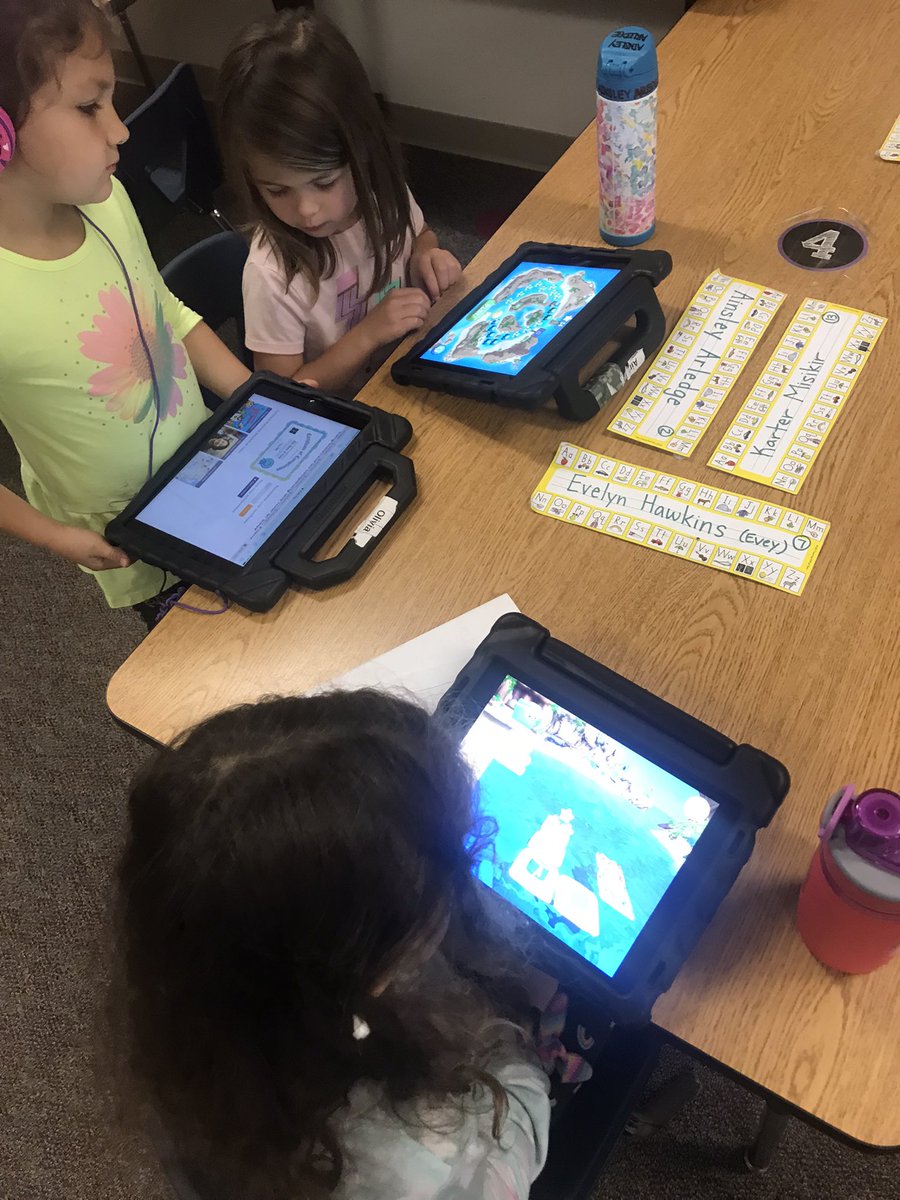 KerryRear's tweet photo. #HourofCode2021 #kindergarten #yellowhouse https://t.co/nvDyKkdUrY