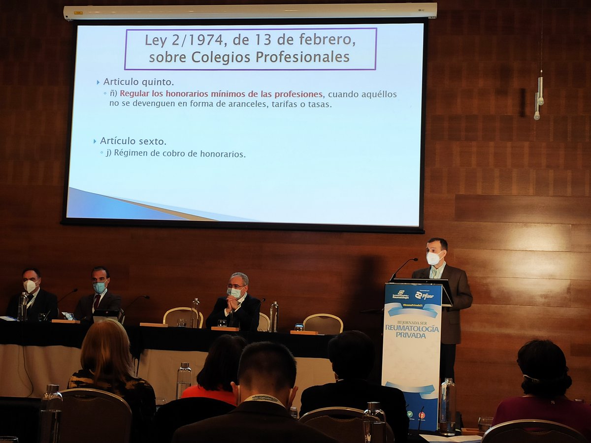 SEReumatologia's tweet photo. #ReumaPrivada21 Dr. Calatayud de @unipromel critica los bajos baremos del sector privado. ¿Quién defiende  a los médicos? No existe representatividad real. Además recuerda la necesidad de actualizar el nomenclator y aboga por crear en todas las SSCC vocalías de ejercicio libre https://t.co/gPjyd6WtEf