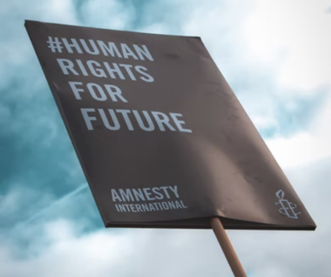 AZHousing's tweet photo. The United Nations General Assembly adopted the Universal Declaration of Human Rights in 1948. Since then Dec. 10 became Human Rights Day. Today is a reminder that all people, no matter their race, gender or sexual orientation, deserve equal rights #bornequal #humarightsday https://t.co/oKcRoMXRr0