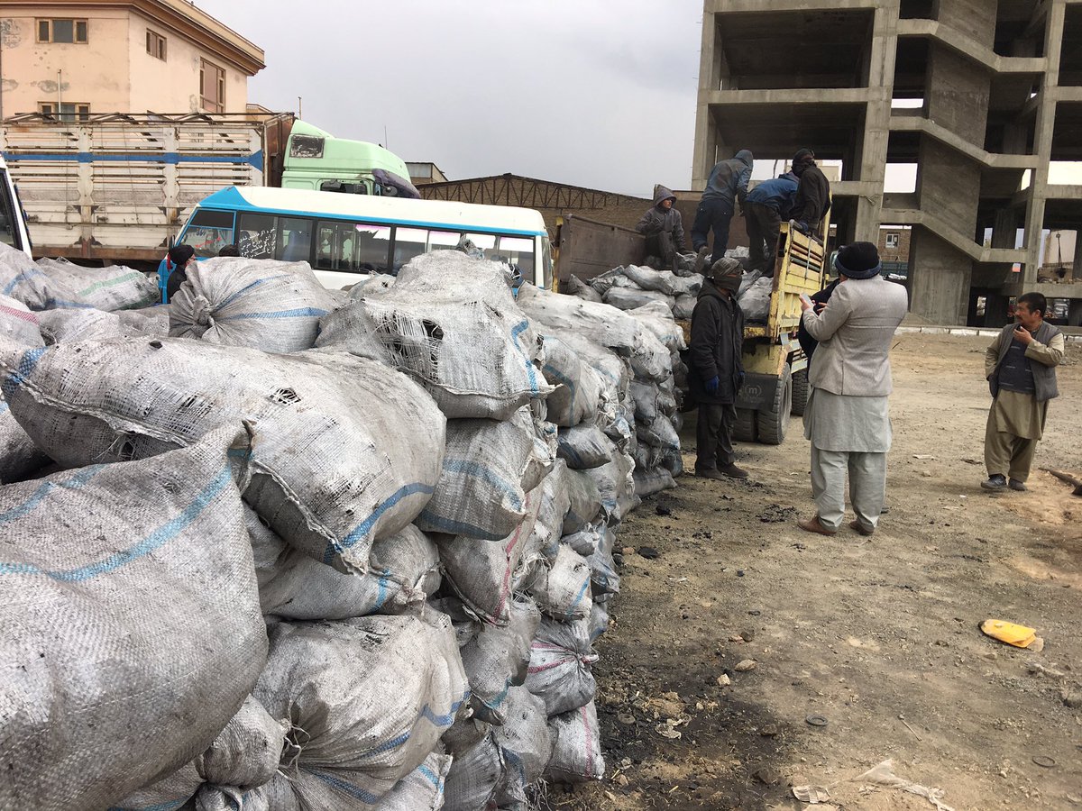 PuzzleMissed's tweet photo. Sayedi Brothers producing Company #humanitrain aid for depauperate family with coordination of Missed Puzzle Organization for Education, Researches, and Services(#MPOERS).
#Humanity https://t.co/ZG24YymNFh
