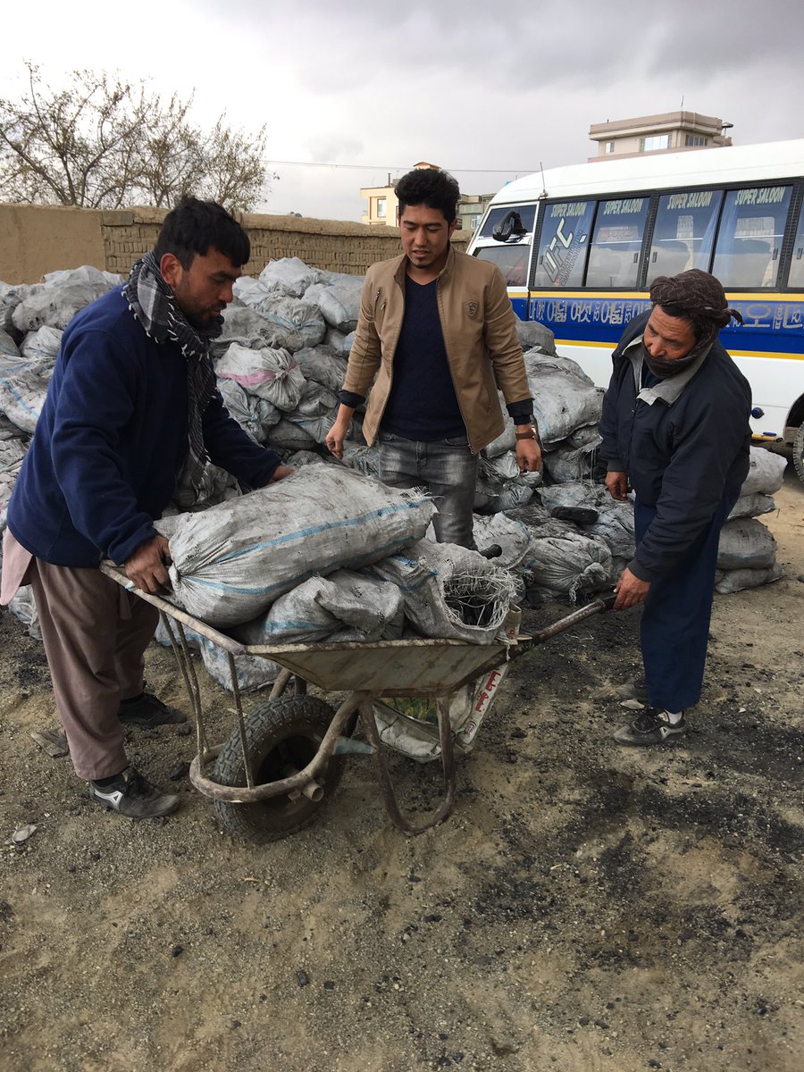 PuzzleMissed's tweet photo. Sayedi Brothers producing Company #humanitrain aid for depauperate family with coordination of Missed Puzzle Organization for Education, Researches, and Services(#MPOERS).
#Humanity https://t.co/ZG24YymNFh