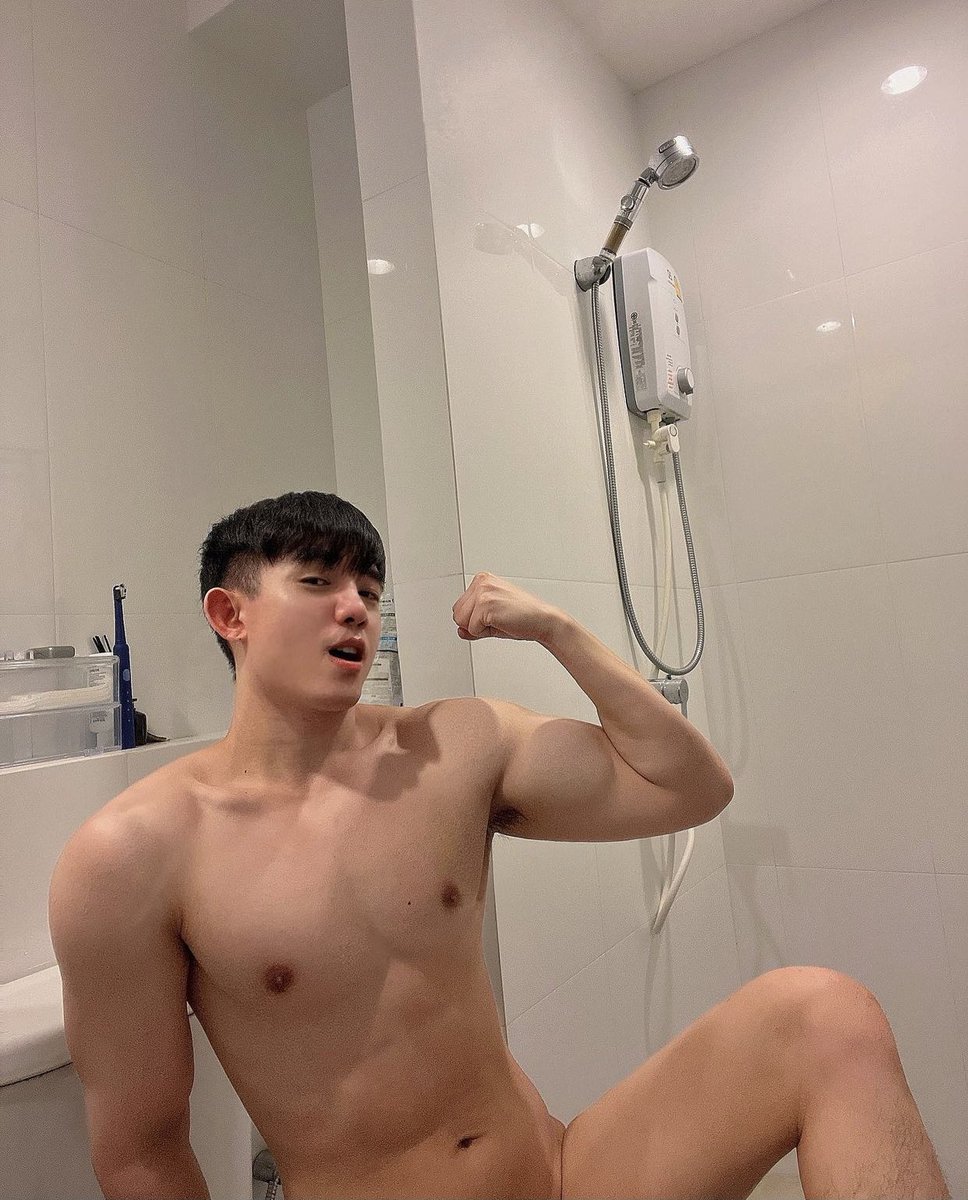 Minatotaaa1's tweet photo. Nghe nói chuột càng to thì càng dâm thì phải 😆 https://t.co/eTnoSYEE2A