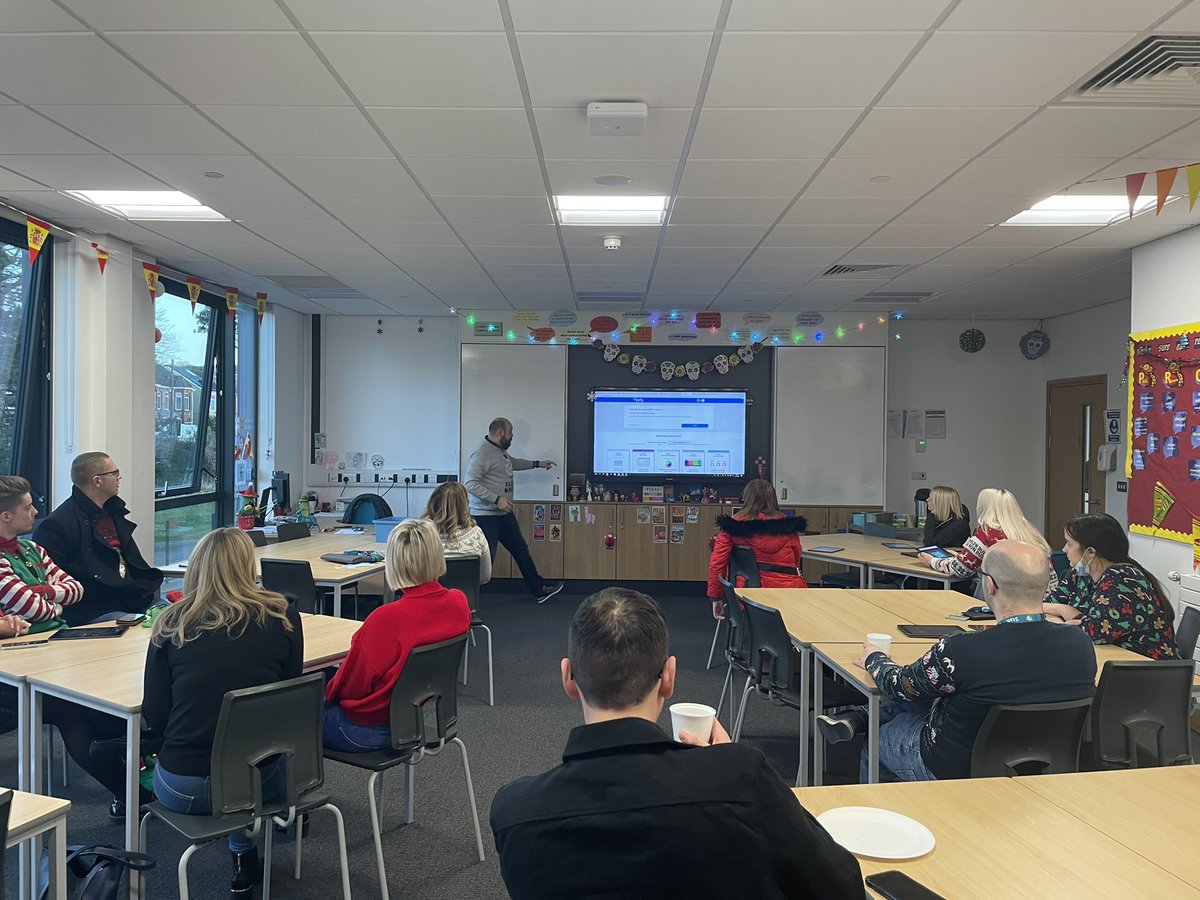 Tonyrefail PLD tweet media