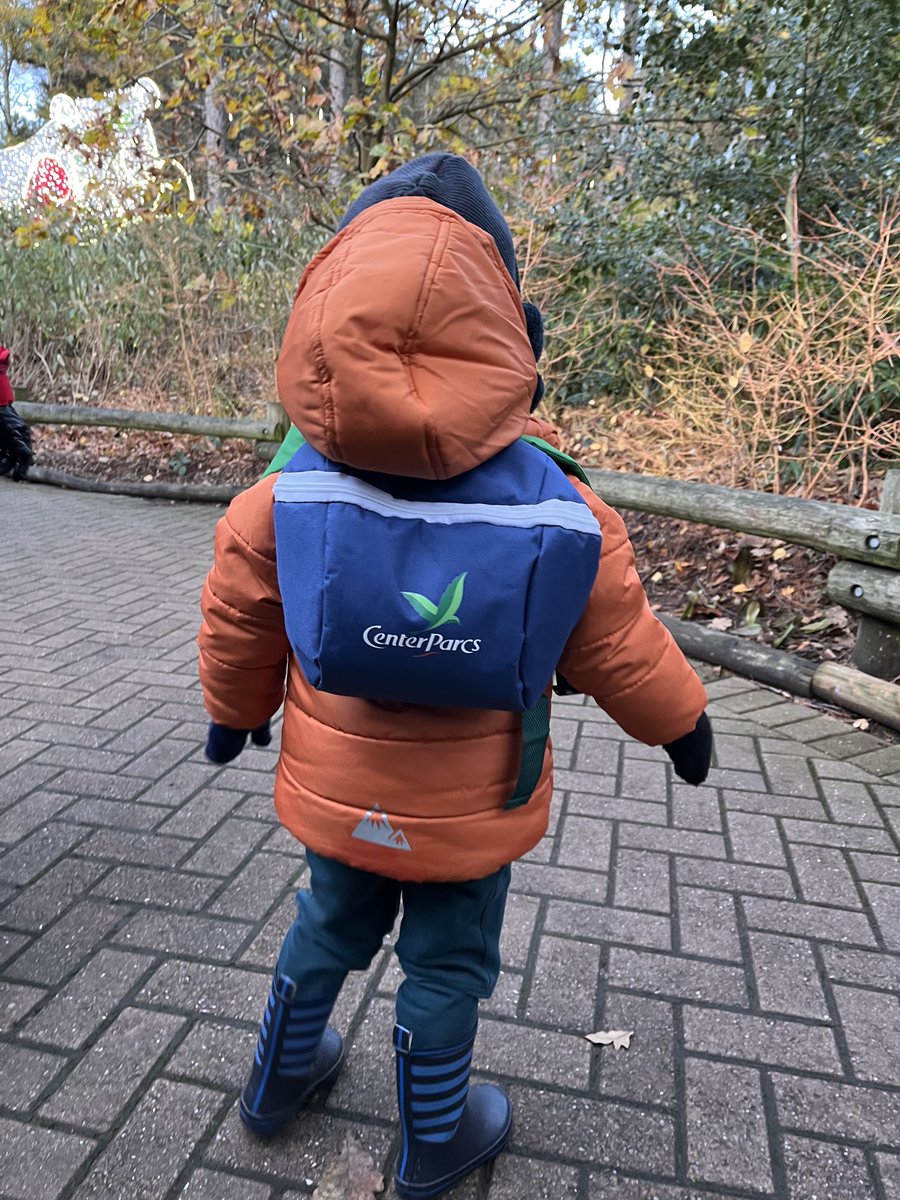 Jefflad's tweet photo. #centerparcs
Just got back from Sherwood after a magical five day. #mustreturn https://t.co/sIokG9PSDn
