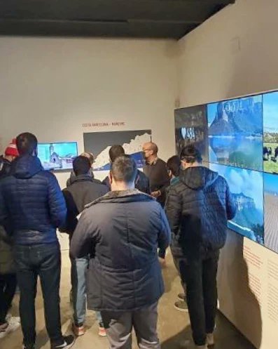 GeografiaUB's tweet photo. #GeoSortida de Camp al Museu del Turisme a Callea, en el marc de l' assignatura Turisme i territori a Espanya.
➡️El #GeoAlumnat de 4t amb la professora Dra.Velislava Simeonova han estat al primer museu del turisme↩️ https://t.co/Ku1vekPWrz