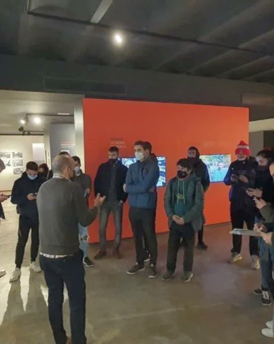 GeografiaUB's tweet photo. #GeoSortida de Camp al Museu del Turisme a Callea, en el marc de l' assignatura Turisme i territori a Espanya.
➡️El #GeoAlumnat de 4t amb la professora Dra.Velislava Simeonova han estat al primer museu del turisme↩️ https://t.co/Ku1vekPWrz