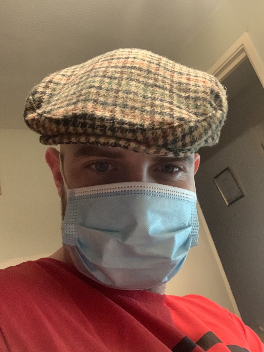 I always said at some point I would be wearing a mask to protect the vaccinated 🥶 

So many people with 1-3 shots becoming increasingly un well. I will do my bit to make sure I don’t pass the common cold on to somebody who’s been vaccinated.