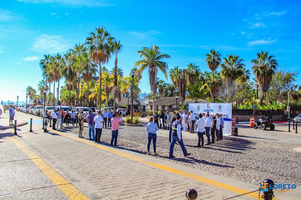 En coordinación con autoridades federales y <a href="/GN_MEXICO_/">Guardia Nacional</a> , <a href="/PaoKota/">Paola M. Cota Davis</a> pone en marcha el Operativo Guadalupe-Reyes para proteger la integridad física y patrimonial de habitantes y visitantes de #Loreto 

#UnidosPodemos

<a href="/AleGutierrez_mx/">𝗔𝗹𝗲 𝗚𝘂𝘁𝗶𝗲́𝗿𝗿𝗲𝘇</a> Pdta #Leon Pdta #ANAC