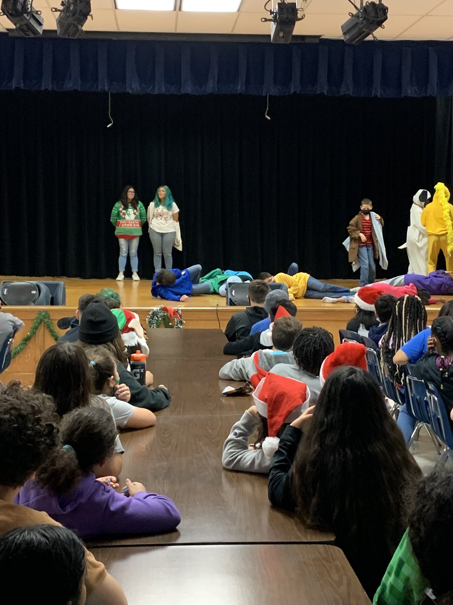 montyredgate's tweet photo. Our 5th graders had a great time watching A Charlie Brown Christmas and other wonderful performances at @JordanNISD today! @NISDEvers #EversGameOn https://t.co/wiMuKJOVN9