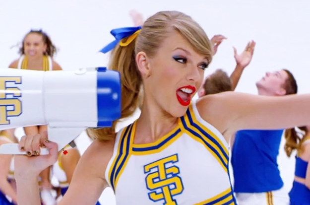asylumccaII's tweet photo. Abro hilo explicando la demanda re absurda puesta contra taylor swift por shake it off por "plagio" https://t.co/MDbmw2Tpqf