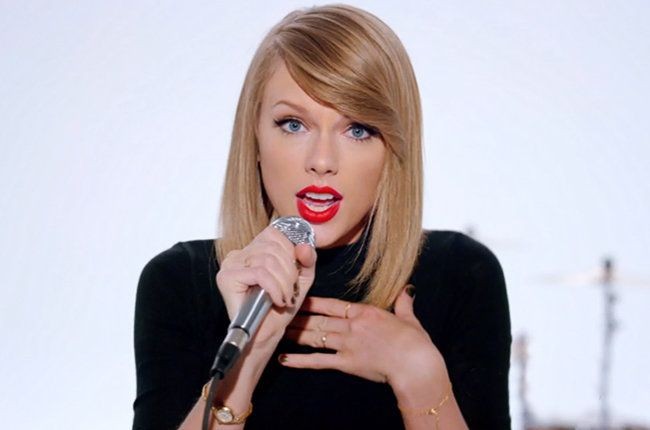 asylumccaII's tweet photo. Abro hilo explicando la demanda re absurda puesta contra taylor swift por shake it off por "plagio" https://t.co/MDbmw2Tpqf