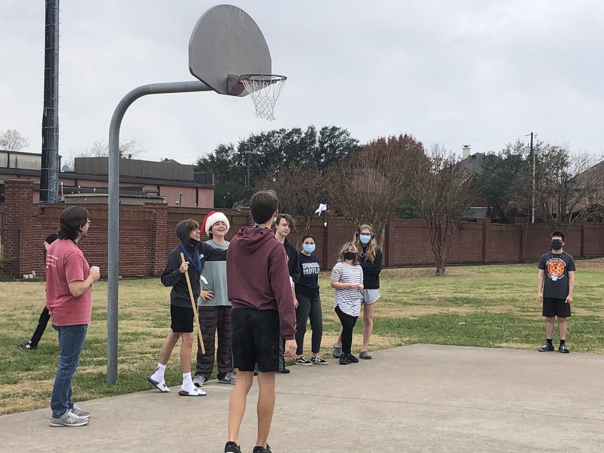 NewTech_NTC's tweet image. We had so much fun in Networking today! As a way to remember the Wright Brothers mentor-mentee pairs made paper airplanes. We even had a competition to see which airplane could fly the furthest!
#Networking #NewTech