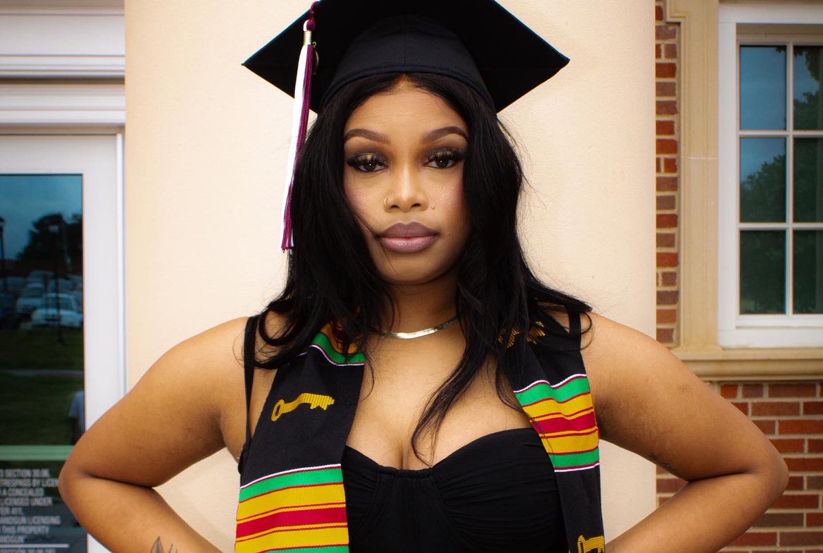 _justlatasha's tweet photo. “The only reason for time is so that everything doesn’t happen at once” - Albert Einstein 
As this chapter in my life comes to an end a new one’s begins✨. Up next Pharmacy school 💊🥼

Texas Woman’s University 
December 10th 9am
Bachelors in Health Studies 📚
First Generation https://t.co/5pir0Vg49F