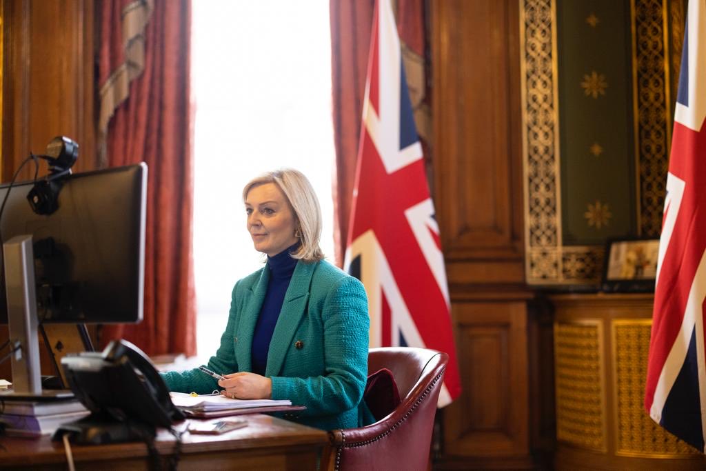 bmay's tweet photo. What is wrong with these people. I donโt recall previous governments churning out daily pictures of themselves trying to look statesmanlike surrounded by huge flags all the time. They should replace all the personal photographers with psychotherapists. #idiocracy #flagshaggers https://t.co/7RxufpQgCB