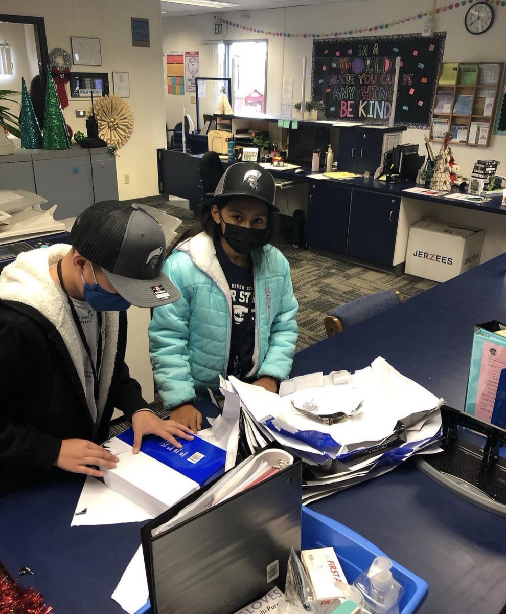 OldRiverGators's tweet photo. ORS Principals for the day!! Very proud of our Gator Students!! @downey_unified https://t.co/2TFa1ybzJB