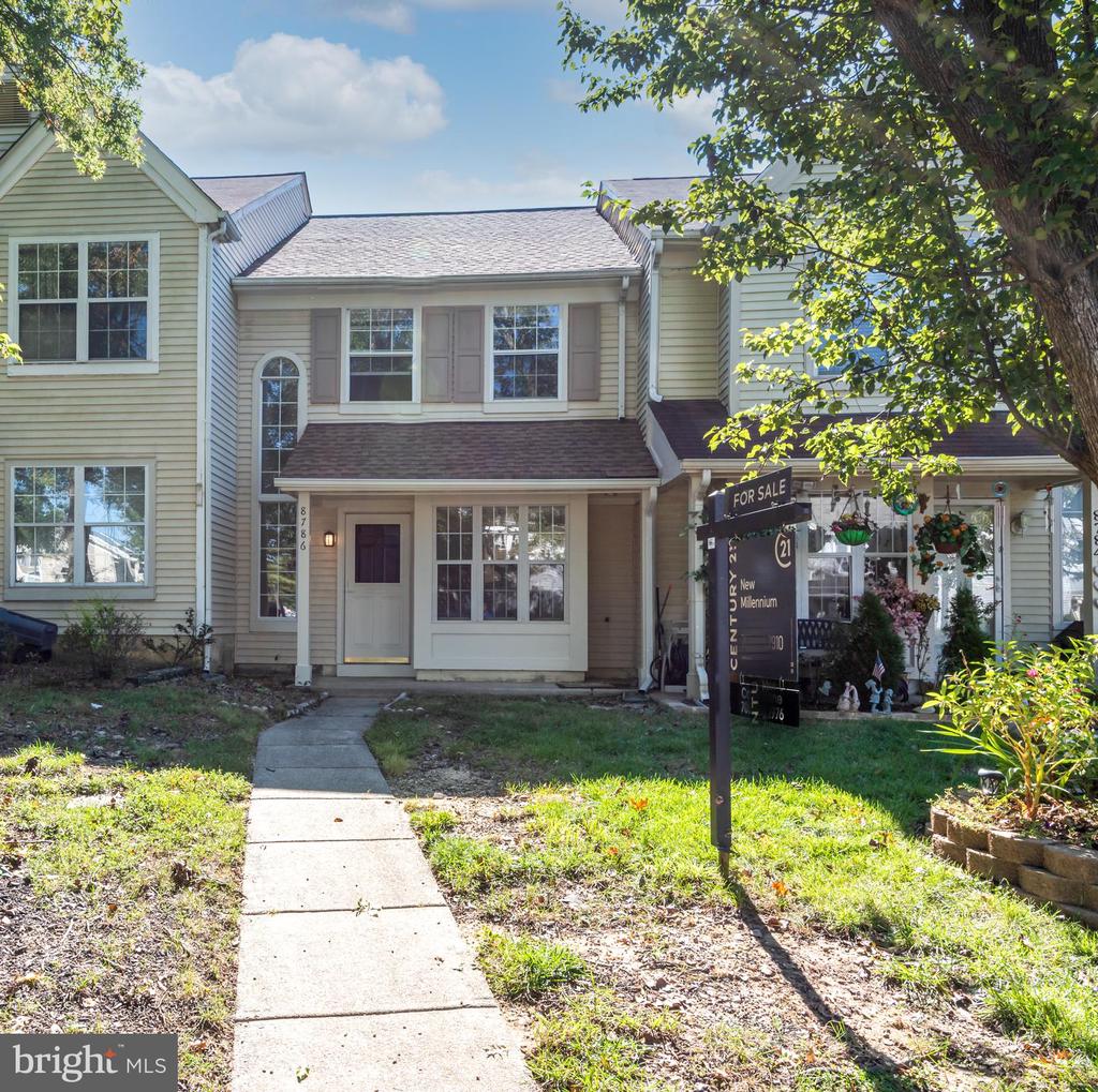 M_C_Gailliot's tweet photo. You have to see this home! 3 BD/ 2 BA in Alexandria. Call/text/DM me for details.  https://t.co/k6lLTtIGZS  [For sale] https://t.co/wTUjW3X9ZS