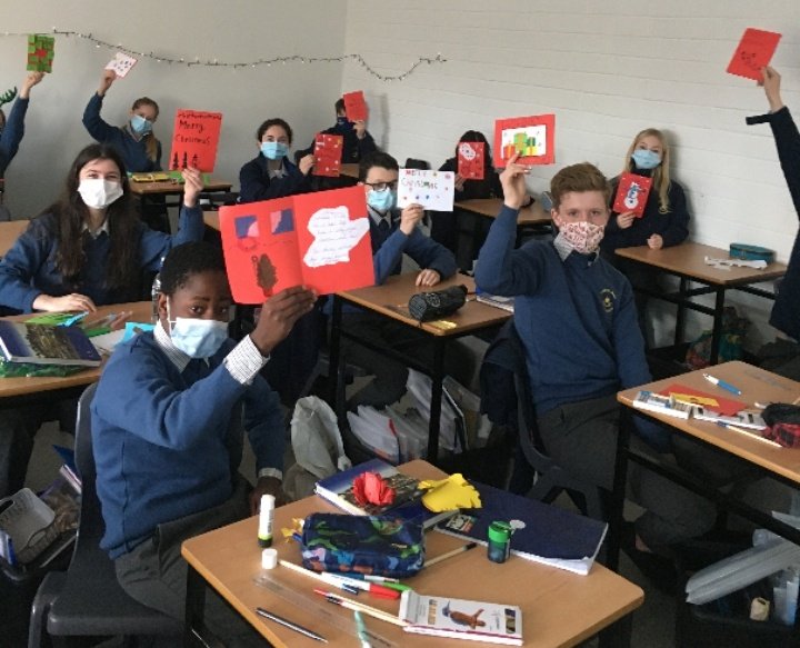 colmuirechaven's tweet photo. 1st Year students hard at work designing Christmas cards as part of yesterday's Meitheal event. These cards will be sent to nursing homes and shelters around Cork to spread the love from Colaiste Muire this Christmas #MeithealTeam @ceist1 https://t.co/hPO3NtF6e3
