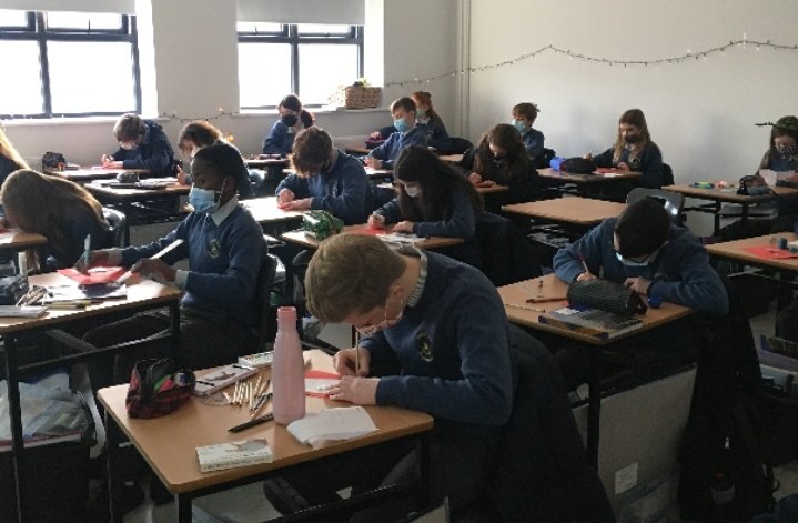 colmuirechaven's tweet photo. 1st Year students hard at work designing Christmas cards as part of yesterday's Meitheal event. These cards will be sent to nursing homes and shelters around Cork to spread the love from Colaiste Muire this Christmas #MeithealTeam @ceist1 https://t.co/hPO3NtF6e3