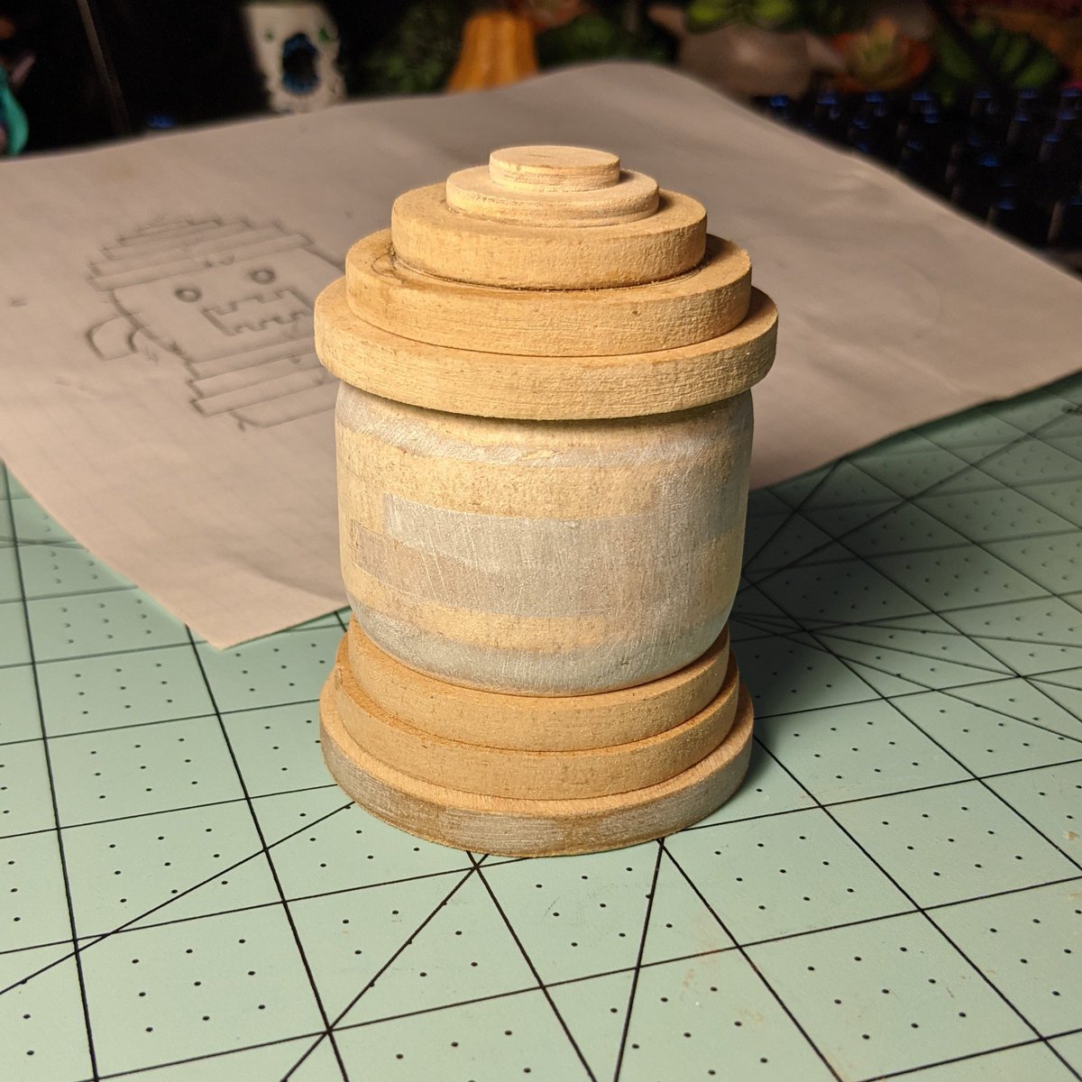 gluemish's tweet photo. Clatteroid!!!

14 little wooden circles, and a couple more to cut out for it's base. I'm adding a rig for some of the rings to move side to side💕

#ACNH #animalcrossing #gyroid #propmaking #wip #replicaprops https://t.co/PoVkzBB041