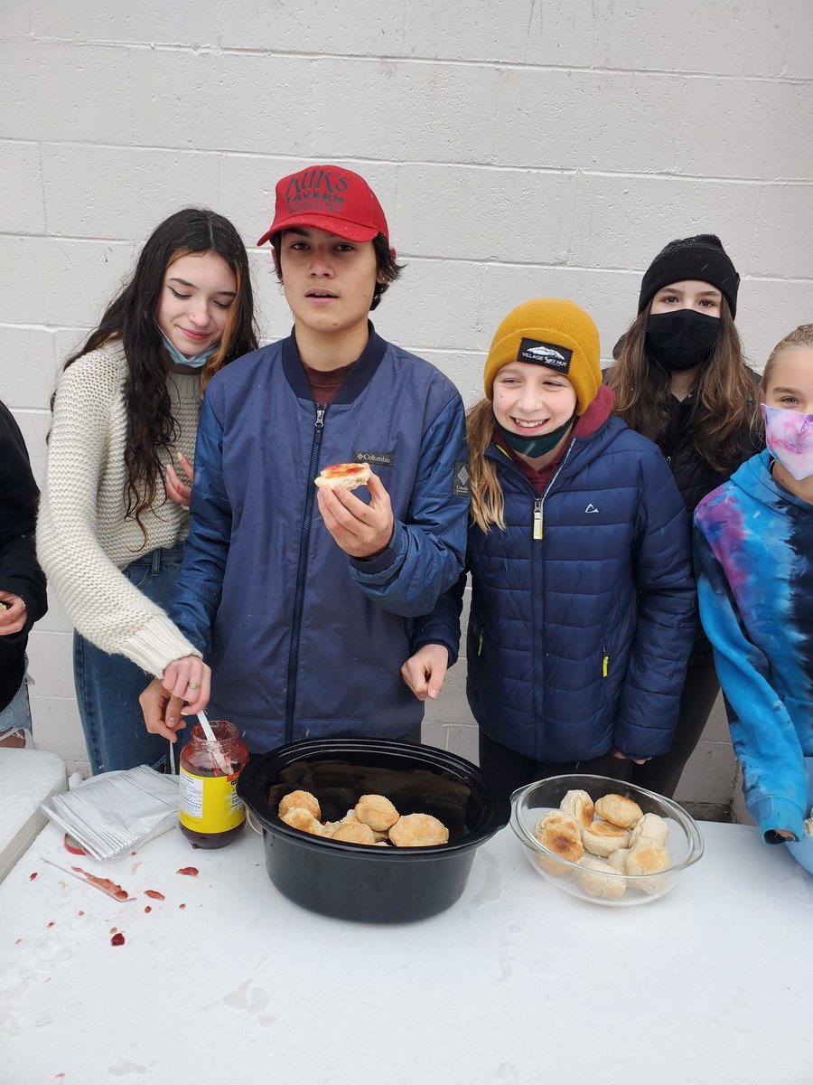Jaclyn Dexter (@jaclyn_dexter) on Twitter photo Am I dreaming? Trafalgar ABED Winter Celebration with Old One Donna Wright, our amazing students and families. Bannock, Indigenous games, singing and celebration on this beautiful land. π <a href="/ABEDSD8/">GAIL</a> <a href="/SD8KootenayLk/">SD8 Kootenay Lake</a> <a href="/HannahLunn8/">Hannah Lunn</a> <a href="/TrafalgarMiddle/">Trafalgar</a> Am I dreaming? Trafalgar ABED Winter Celebration with Old One Donna Wright, our amazing students and families. Bannock, Indigenous games, singing and celebration on this beautiful land. π <a href="/ABEDSD8/">GAIL</a> <a href="/SD8KootenayLk/">SD8 Kootenay Lake</a> <a href="/HannahLunn8/">Hannah Lunn</a> <a href="/TrafalgarMiddle/">Trafalgar</a>