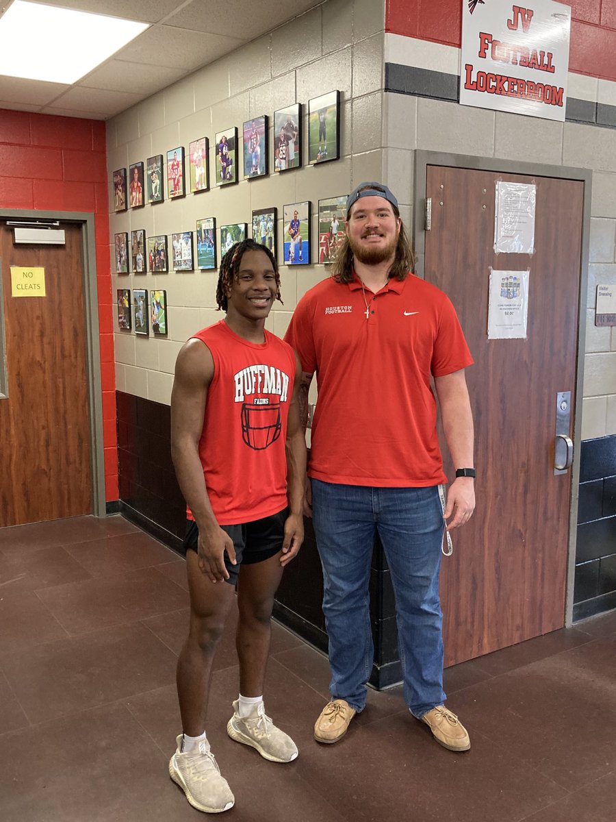 Coach Mac tweet media