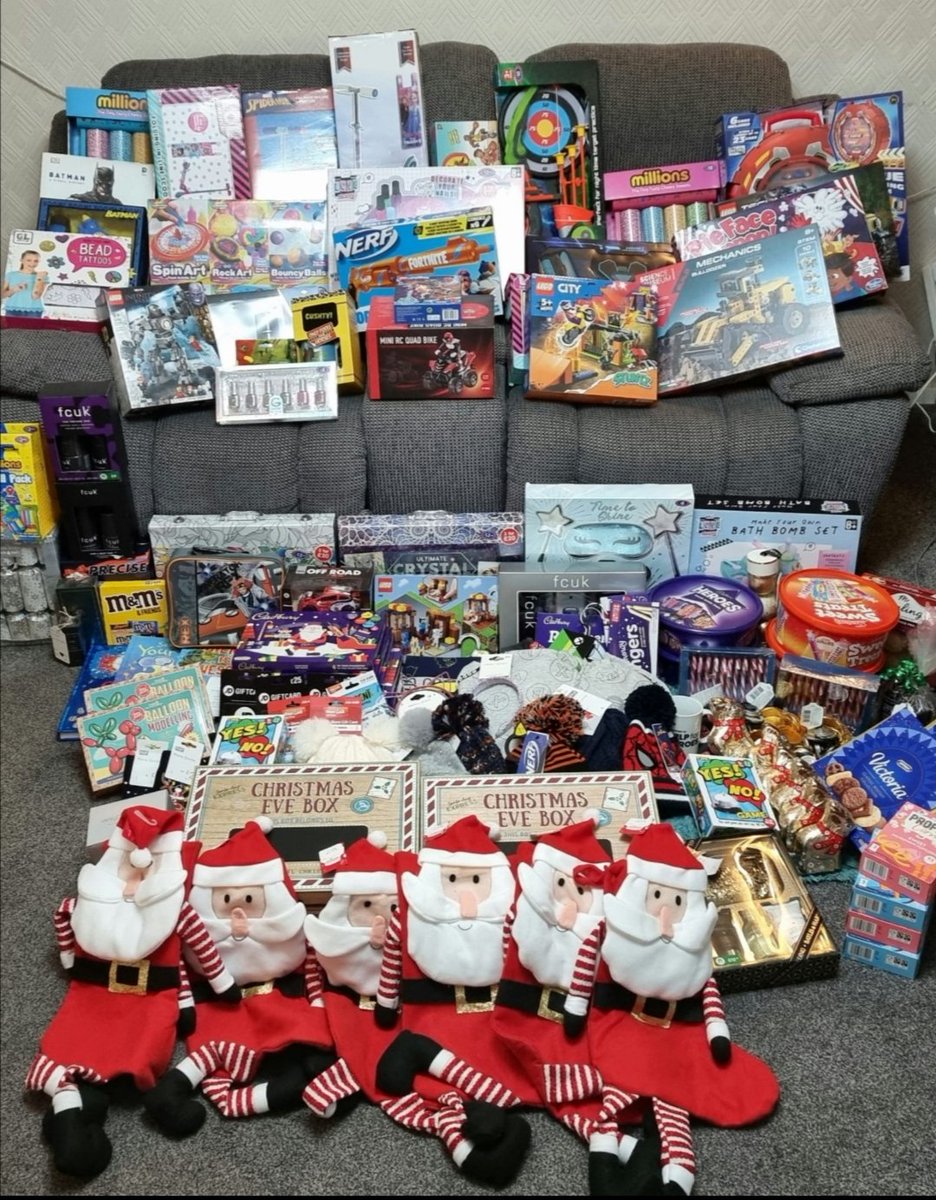 So me and <a href="/Clongy1984/">Clare 💙</a> have been shopping and bought a load of gifts, stocking filers, gift cards for each child , lots of goodies and Xmas eve boxes full of treats for the families amongst some family games  Xmas is happening for these two families @ProjectNova_UK <a href="/ajcheshire1/">Amy Johnstone</a>