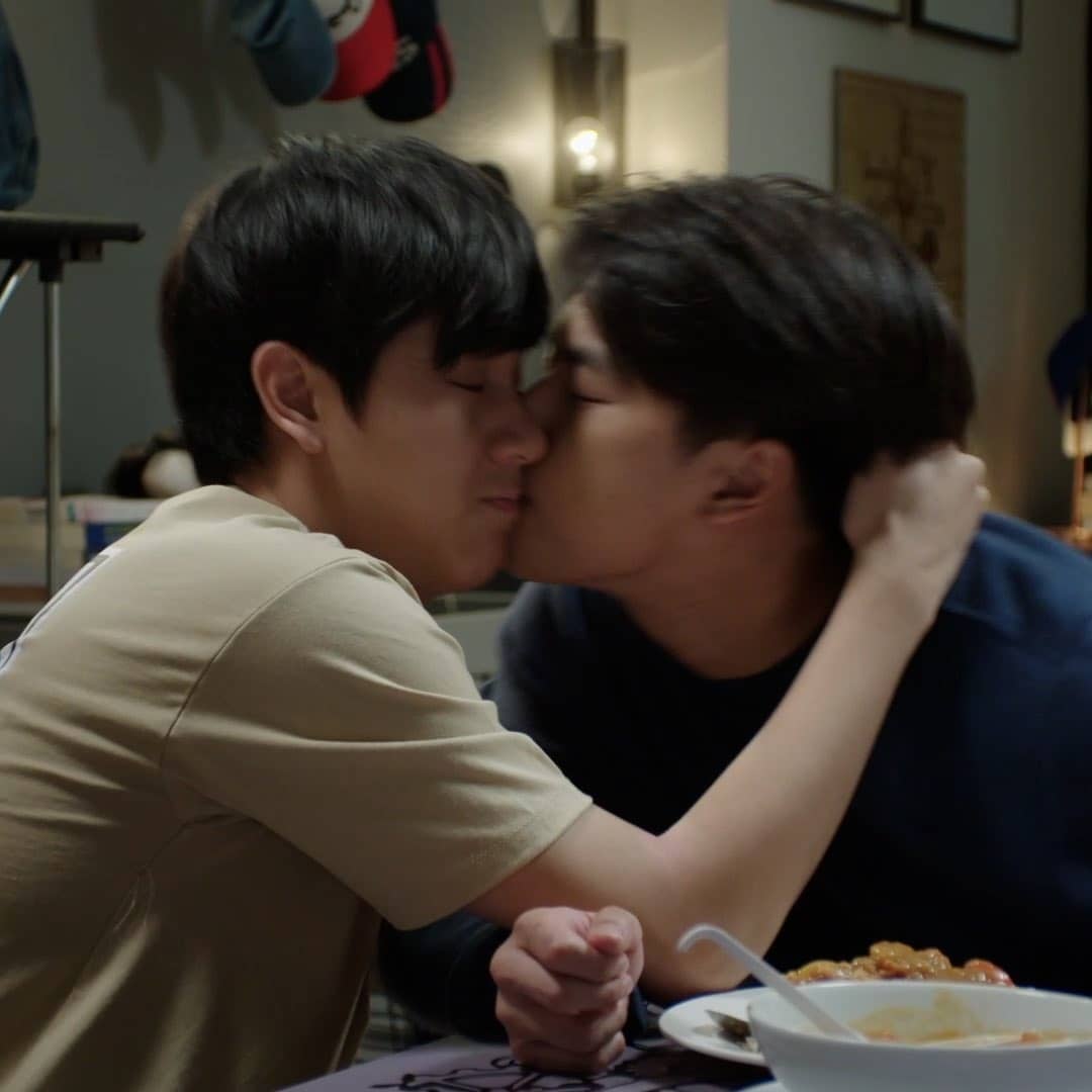 blblbedits's tweet photo. I FELT MANY BUTTERFLIES WITH THESE SCENES AAAA #BadBuddySeriesEP7 #BadBuddySeries https://t.co/QayDd3xd8r