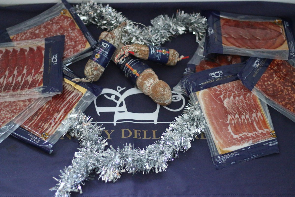 TOMORROW - 10am-2pm at Trinity Park, Suffolk, free parking🎄
Come along to the wonderful @suffolkfarmersmarket Christmas Market and get your hands on all the goodies including our award-winning charcuterie which is perfect for Christmas Hampers!! ❄️