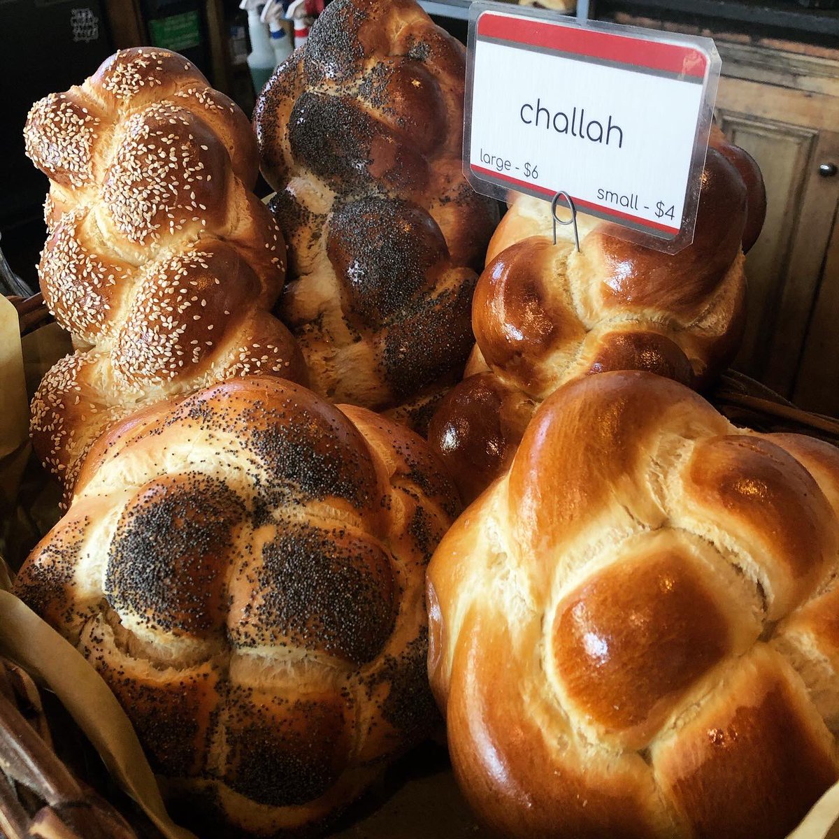 CremaPDX's tweet photo. Every Friday is a #challahday here!

#cremalove #cremapdx #challah #breadbraid #pdxbakery #pdxcoffee #portland #pdxeats https://t.co/0dLfttxcvK