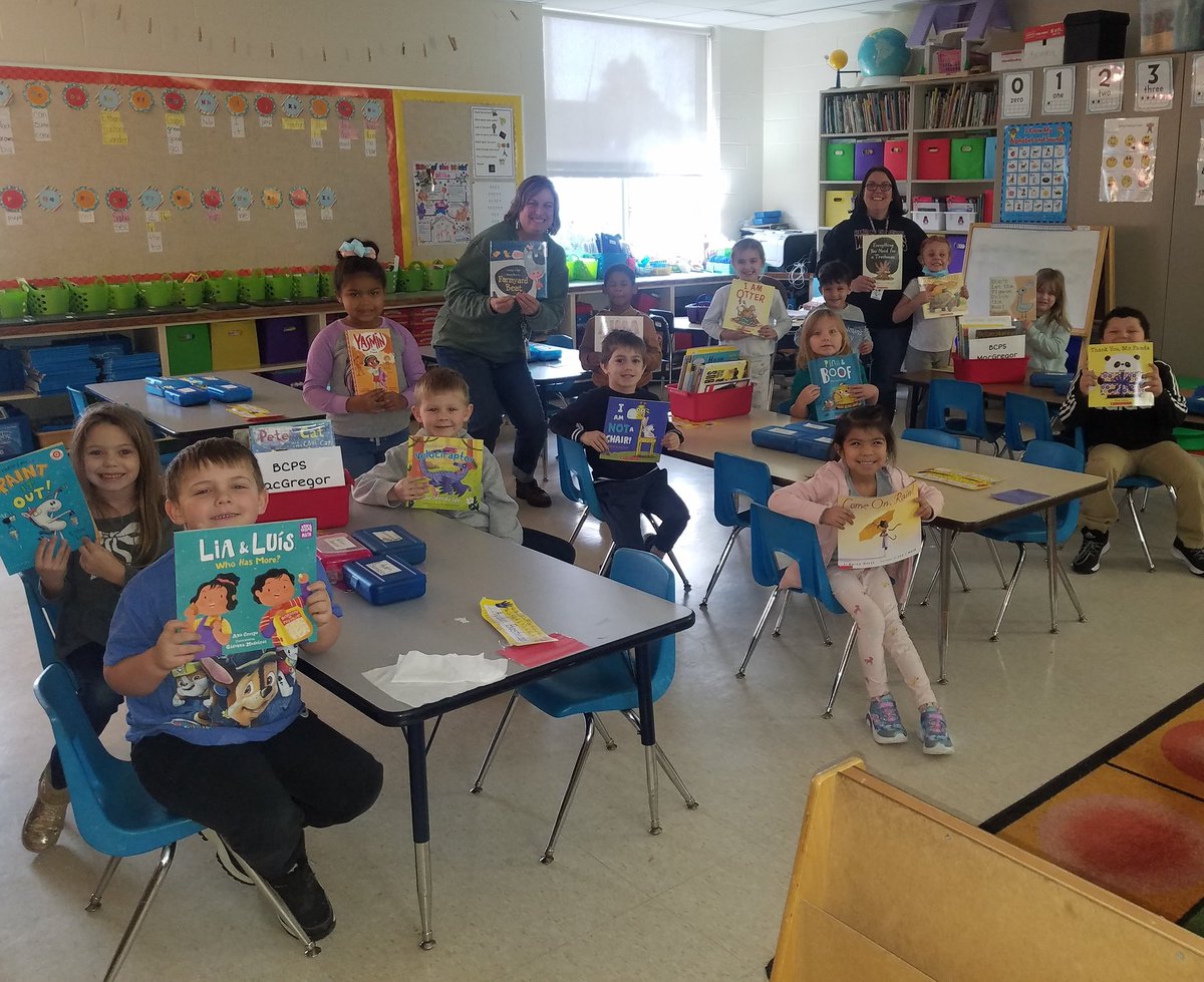 LitCoachHill's tweet photo. Best.Friday.Ever! Thanks to Bay City Morning @Rotary, @bclschildren, and many other area groups for growing our K classroom library collections. Happy @BayCitySchools teachers at @KolbSchool @BCPSWash and MacGregor this morning📚❤😊 #michiganliteracy #baisdchampion https://t.co/xqAt8keBdD