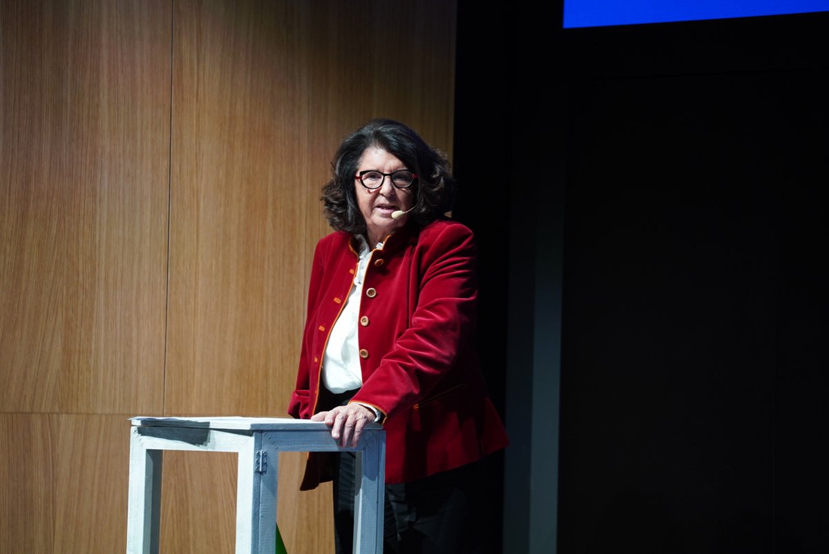 “La beneficenza è un concetto da applicare quotidianamente. Nel 2019 abbiamo creato la <a href="/Fond_Severino/">Fondazione Severino</a>. Purtroppo il Covid ci ha rallentati subito e ,quindi, ci siamo trovati ad accumulare tante esperienze che oggi finalmente possiamo raccontarvi.” Paola Severino, VP #Luiss