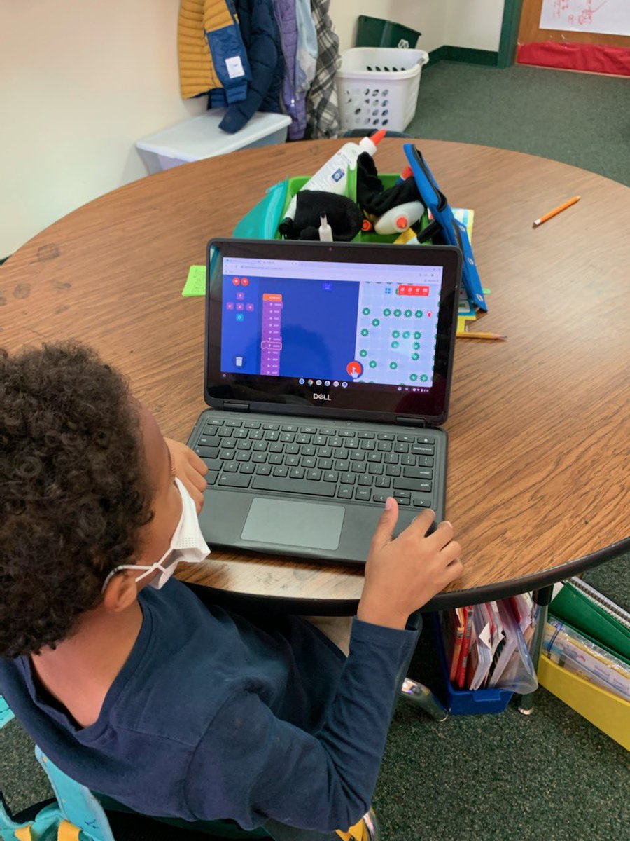 ahintz's tweet photo. Hour of Code Week @GattisRRISD 2nd Graders have been so excited about coding! Check out @2WolfWorld class in action. @RRISDTech @hourofcode https://t.co/q15l35SWCY