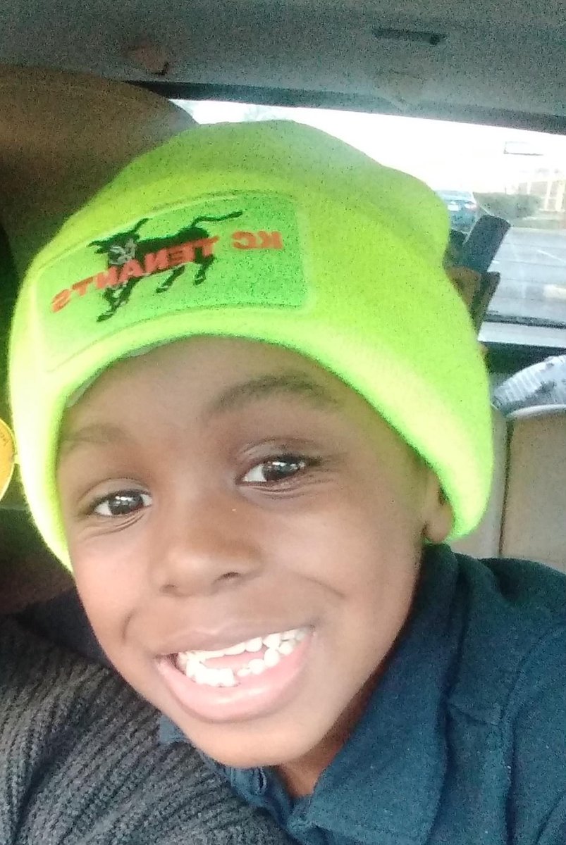 KCTenants's tweet photo. We are heartbroken to share the news that one of our leaders, Ashley Johnson, lost her five year old son Zach last Saturday. Zach was one of our littlest leaders, a frequent participant in strategy meetings and direct actions. 

Please support the family: https://t.co/tssH3sm0Fh https://t.co/Zxofsdf1yu