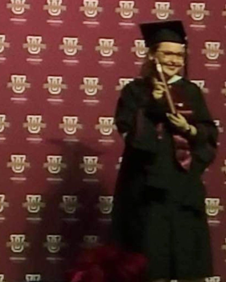 Leslie_Targ97's tweet photo. Took what is mine with fire and blood 🐲🔥❤️🎓🎉
Master of Arts in Counseling Psychology ✅🔥🧠🤍
•
•
#gradsgobeyond #tamiugrad https://t.co/i7hMpawQg0
