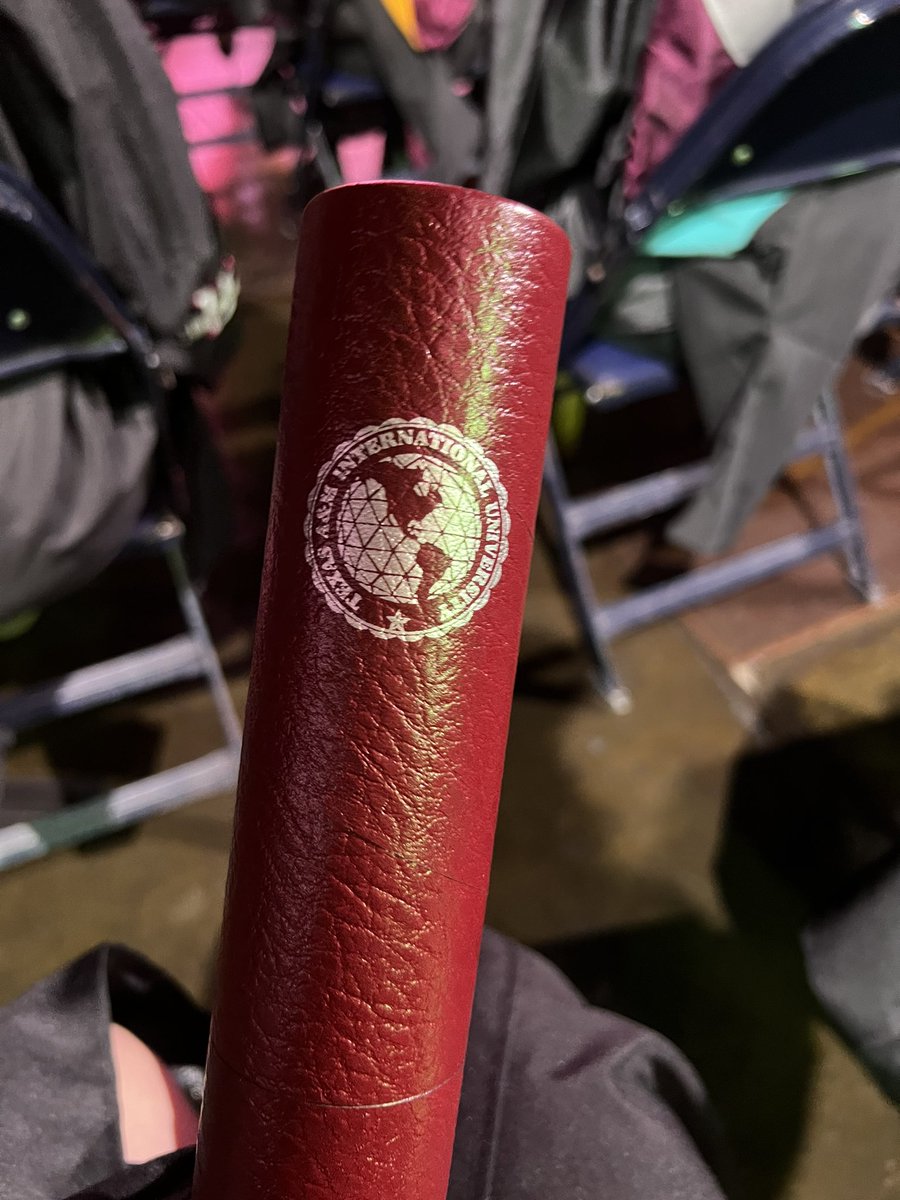Leslie_Targ97's tweet photo. Took what is mine with fire and blood 🐲🔥❤️🎓🎉
Master of Arts in Counseling Psychology ✅🔥🧠🤍
•
•
#gradsgobeyond #tamiugrad https://t.co/i7hMpawQg0