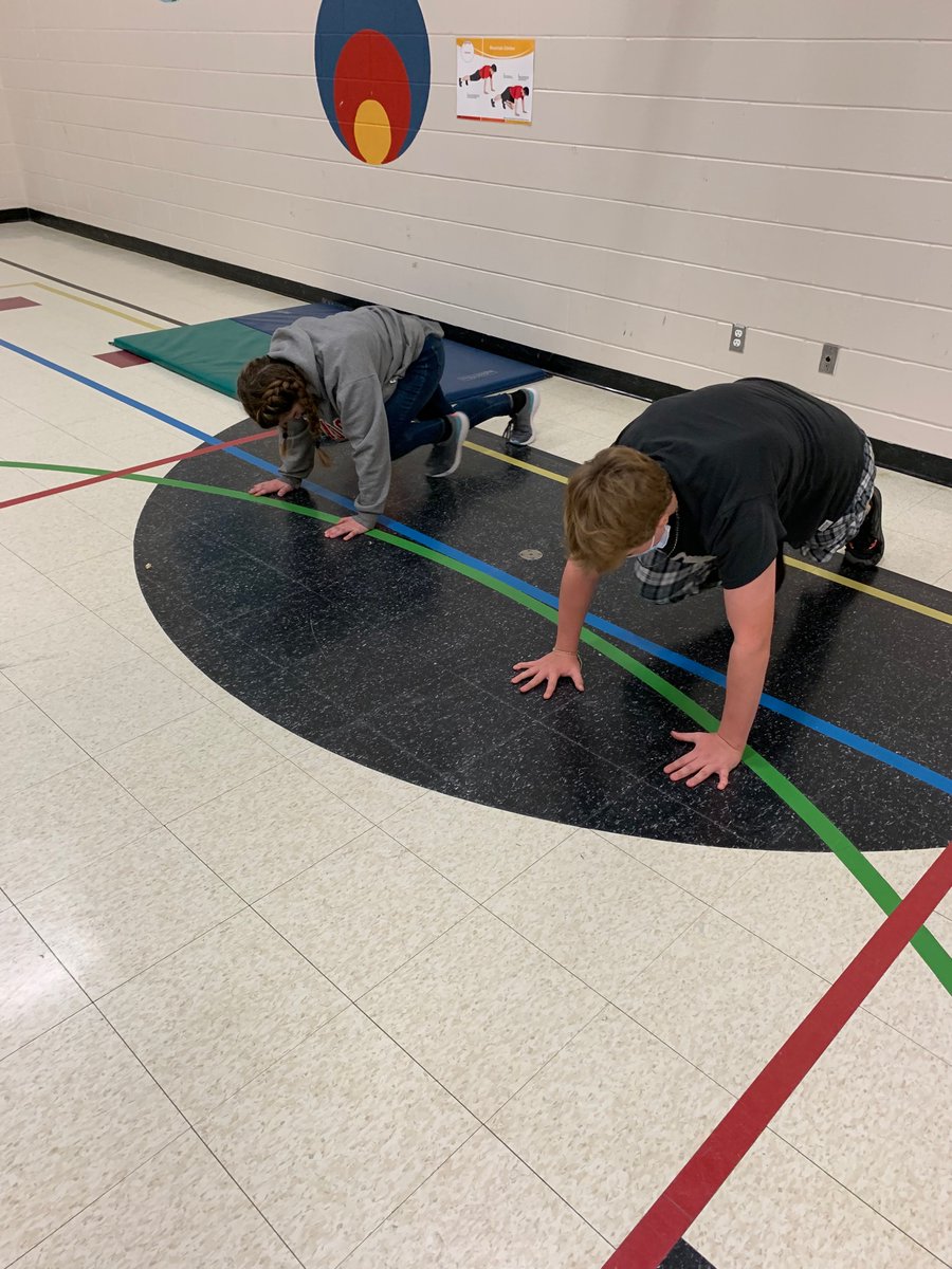 OcsbCds's tweet photo. Friday fitness is back in intermediate! @MichaelFitzOCSB https://t.co/3fXLSu6aTx